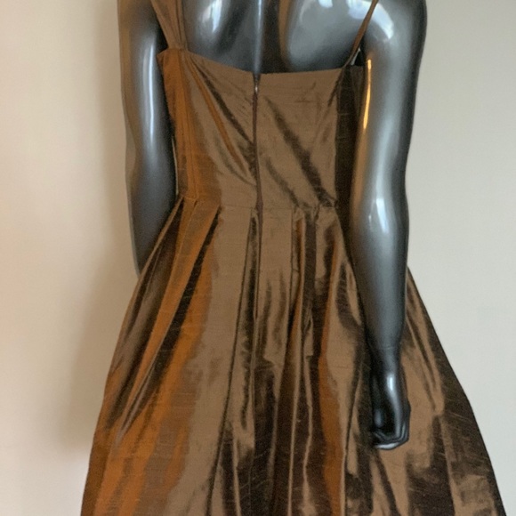 Dress - Picture 3 of 15